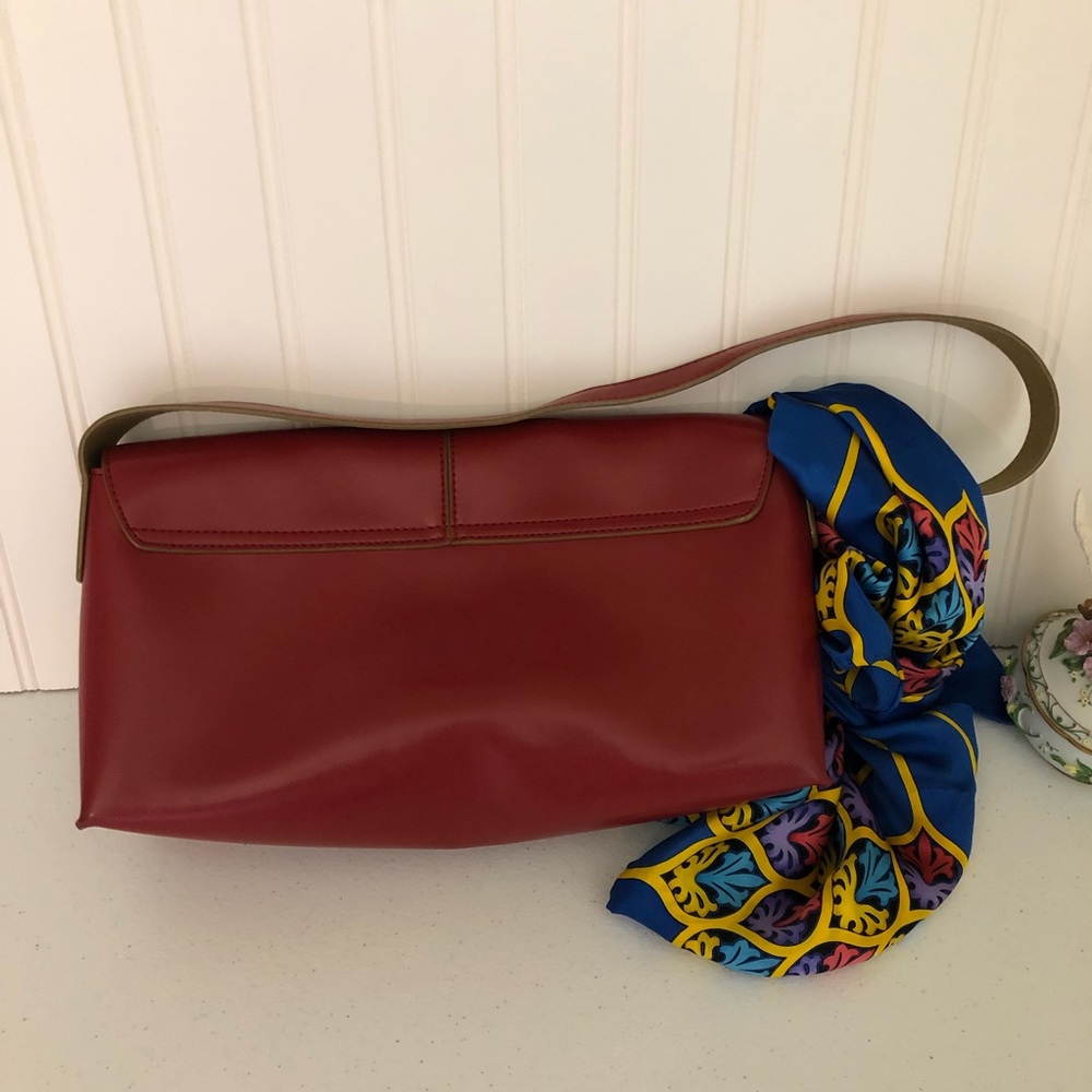 Mondani Handbag - Picture 2 of 5